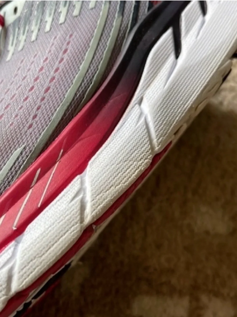 Hoka One One clifton light